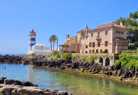 Limpeza de hottes, condutas e exaustores em Cascais – técnico especializado Limpeza de exaustor industrial em Cascais – técnico com equipamento de proteção